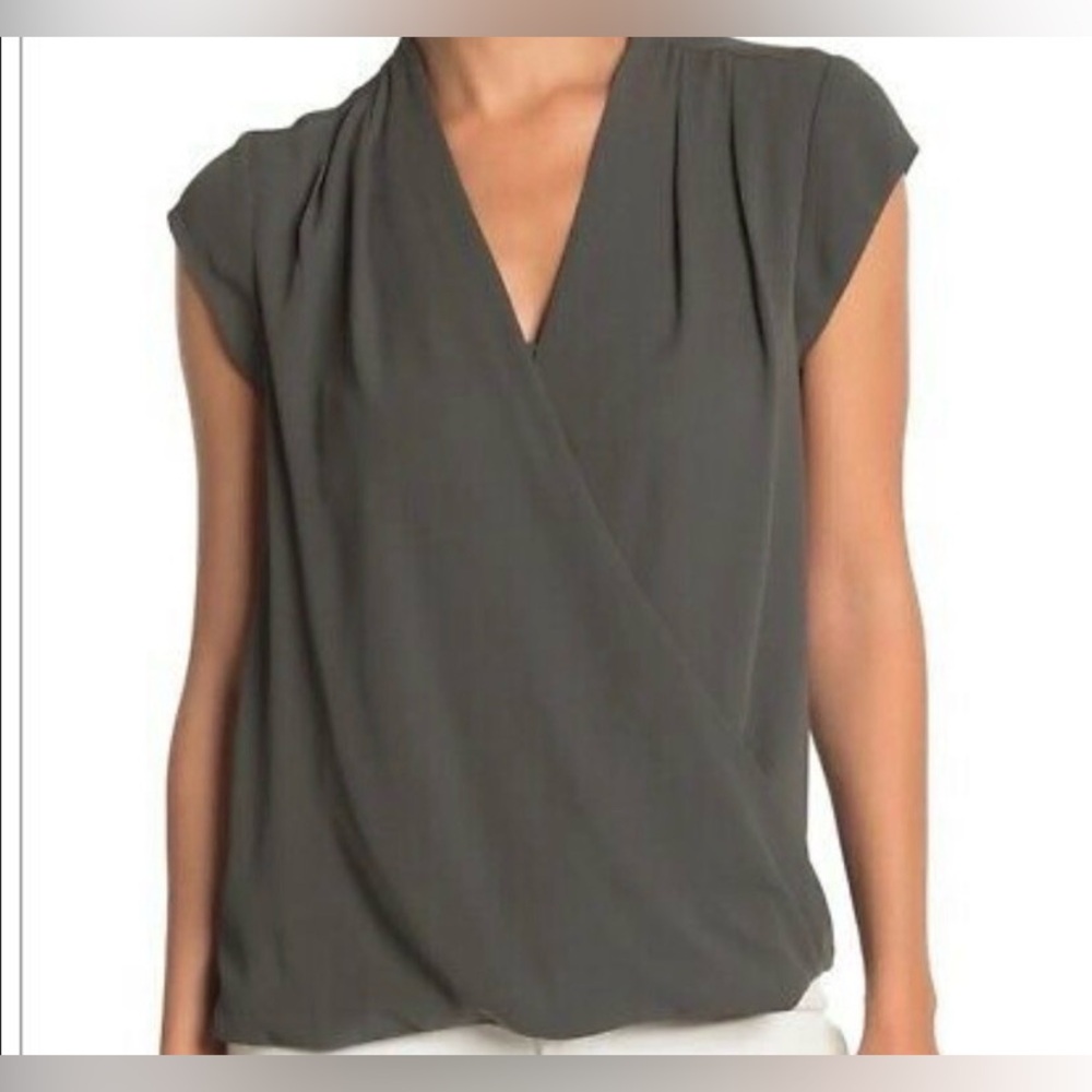 Women’s Short Sleeve Surplice Blouse in Charcoal